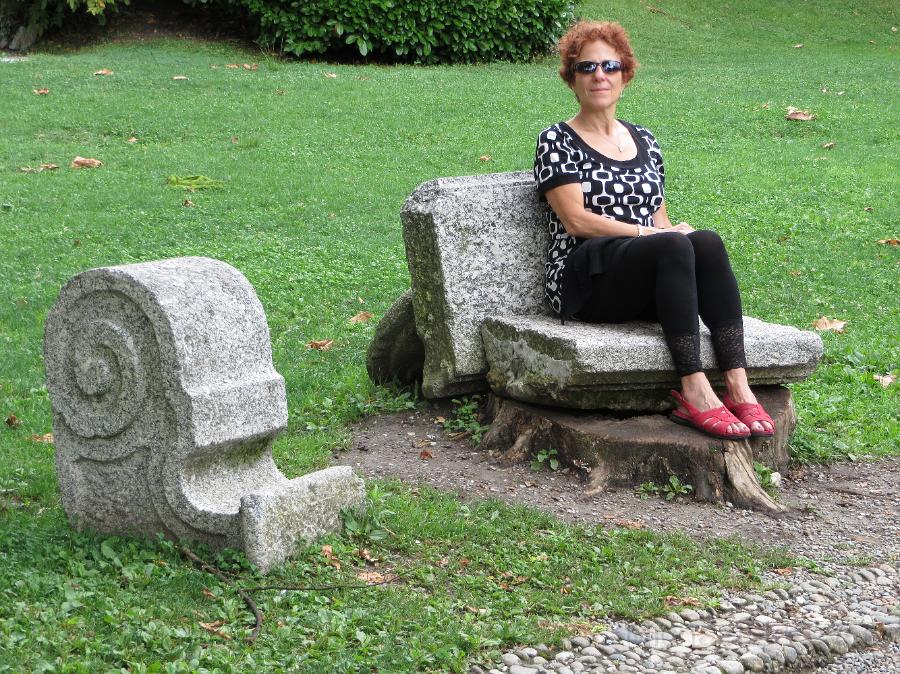 IMG_0548.JPG - Special Park Bench along the shore of Lake Como, in Tremezzo