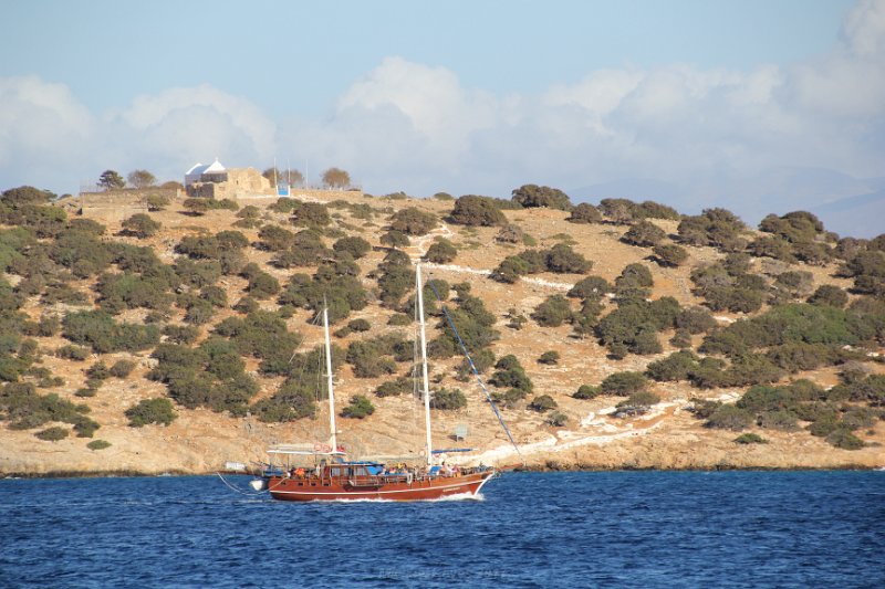 IMG_9452.JPG - Returning to Agios Nicklaos. 