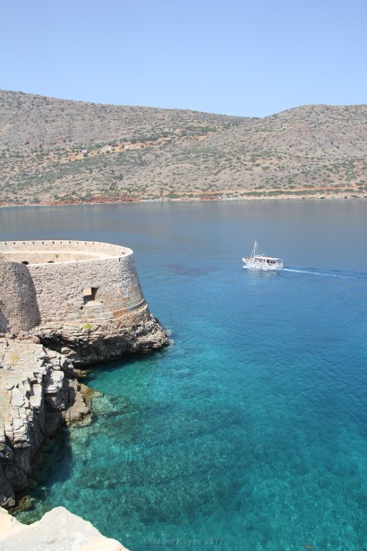 IMG_8556.JPG - Looking out into Mirabello Bay.  Beautiful turquoise waters. 