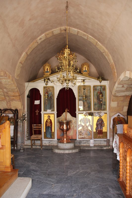 IMG_8582.JPG - Chapel on the island