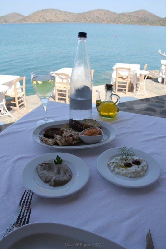 IMG_8695.JPG - Breads and Dips