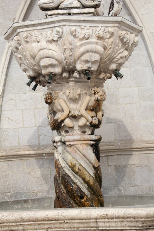 IMG_7688.JPG - fountain