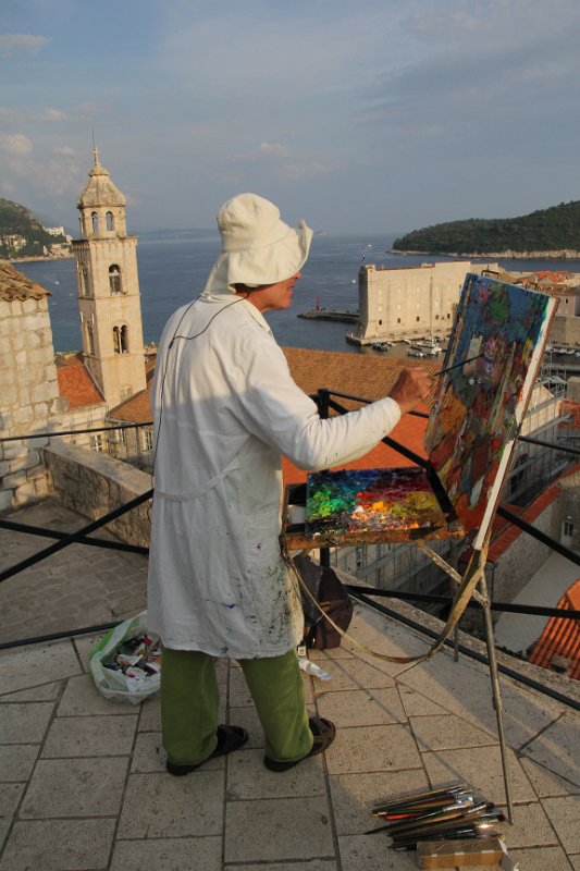 IMG_8927.JPG - Painting the town
