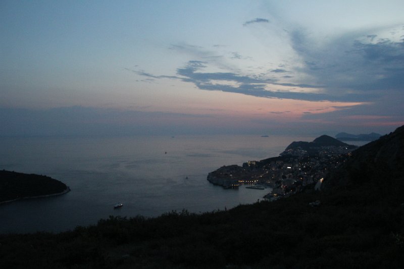 IMG_9053.JPG - Sun is setting. 